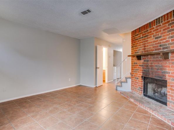10500  Lake June   L03, Dallas Texas 75217