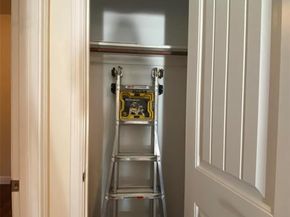 3912  Avant Street , Dallas Texas 75215