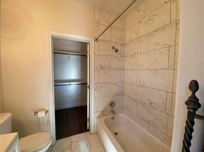 3912  Avant Street , Dallas Texas 75215