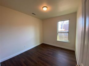 3912  Avant Street , Dallas Texas 75215