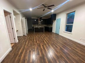 3912  Avant Street , Dallas Texas 75215