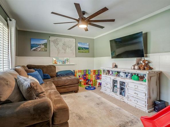 1412  Ridgecrest Circle , Denton Texas 76205