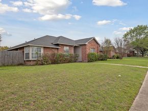 1106  Rosewood Lane , Lancaster Texas 75146