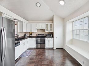 1106  Rosewood Lane , Lancaster Texas 75146
