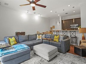 4125  Cole Avenue  7, Dallas Texas 75204