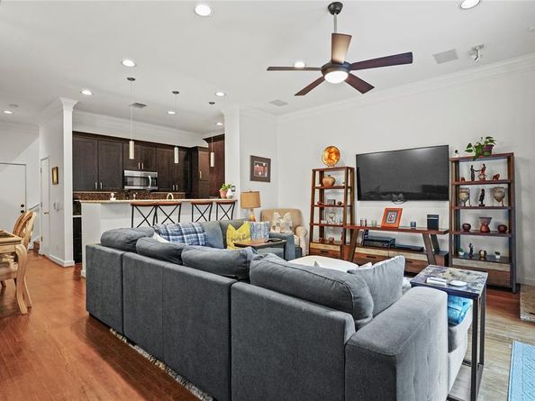 4125  Cole Avenue  7, Dallas Texas 75204