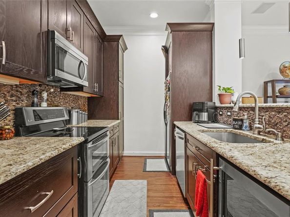 4125  Cole Avenue  7, Dallas Texas 75204