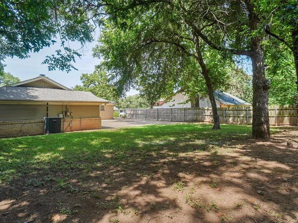 7240  Jewell Avenue , Fort Worth Texas 76112