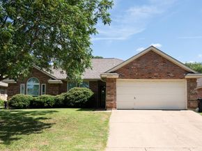 2523  Satinwood Court , Arlington Texas 76001