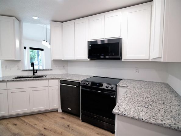 2523  Satinwood Court , Arlington Texas 76001