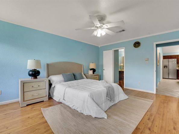 5900  Rising Meadow Drive , Arlington Texas 76018