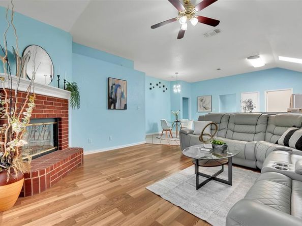 5900  Rising Meadow Drive , Arlington Texas 76018