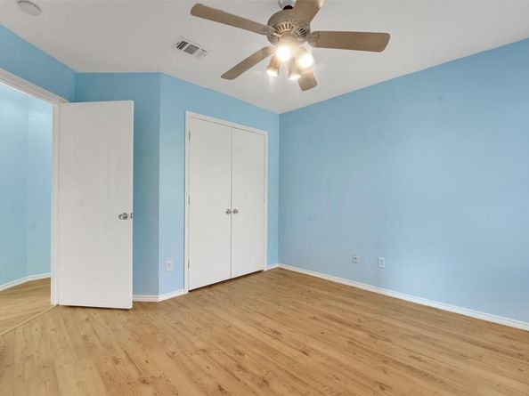 5900  Rising Meadow Drive , Arlington Texas 76018