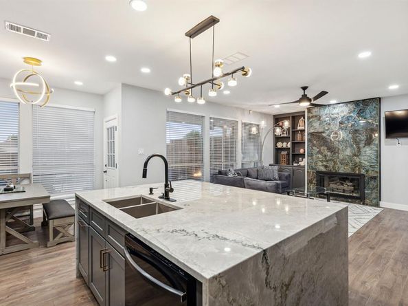 4017  Black Oak Drive , Carrollton Texas 75007