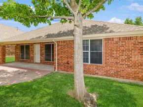 915  Cresthaven Drive  3, Cedar Hill Texas 75104