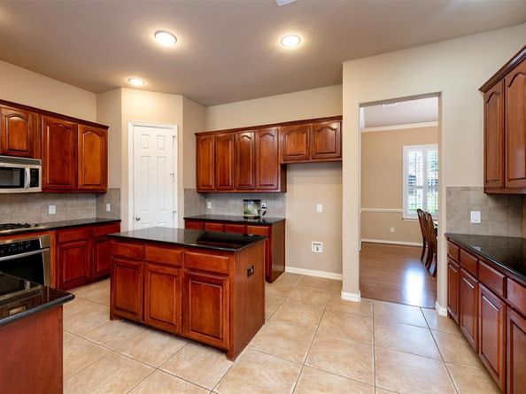 1713  Whispering Glen Drive , Allen Texas 75002
