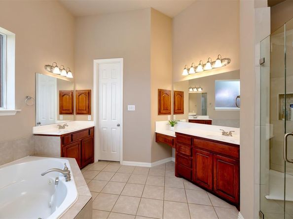 1713  Whispering Glen Drive , Allen Texas 75002