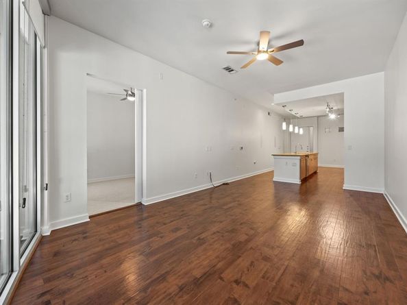 2950  Mckinney Avenue  212, Dallas Texas 75204