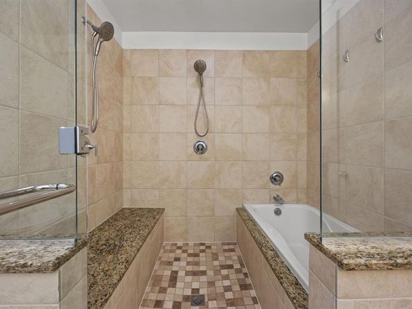 2950  Mckinney Avenue  212, Dallas Texas 75204