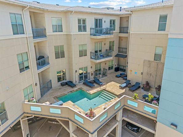2950  Mckinney Avenue  212, Dallas Texas 75204