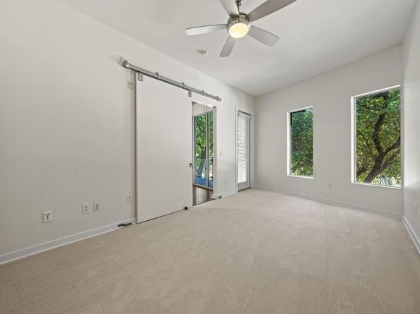 2950  Mckinney Avenue  212, Dallas Texas 75204