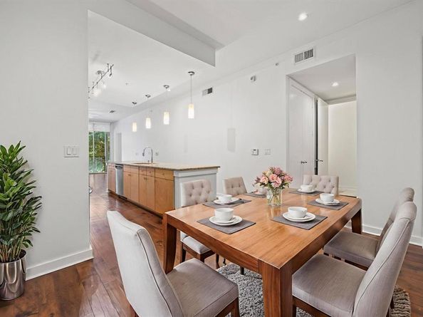 2950  Mckinney Avenue  212, Dallas Texas 75204