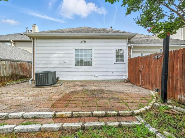 1804  Dew Valley Drive , Carrollton Texas 75010