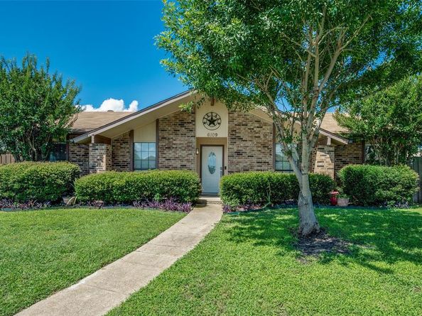 6109  Denver Street , Rowlett Texas 75088