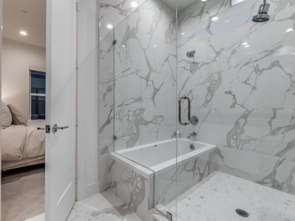 3081  Chimes Street , Dallas Texas 75219