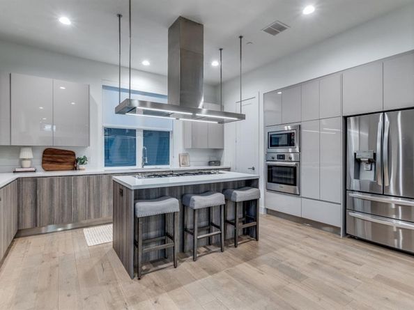 3081  Chimes Street , Dallas Texas 75219