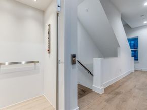 3081  Chimes Street , Dallas Texas 75219