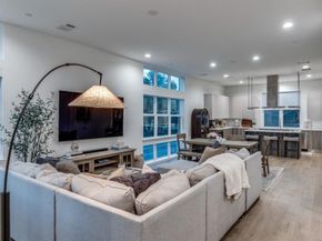 3081  Chimes Street , Dallas Texas 75219