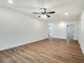 4404  Dove Creek Way , Dallas Texas 75232