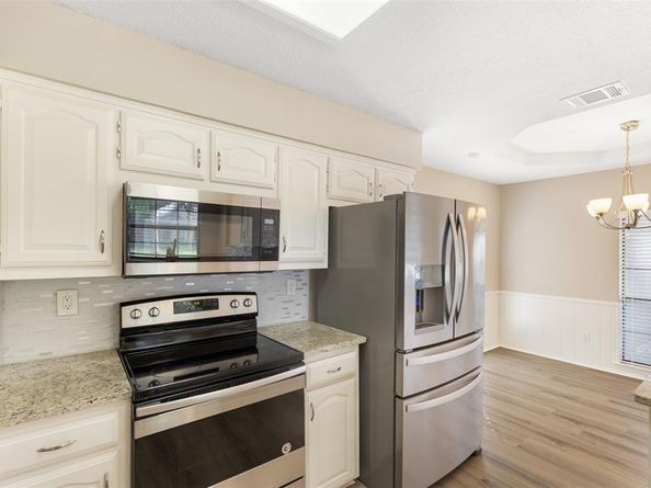 2805  Stoneridge Drive , Garland Texas 75044