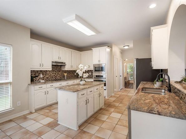 7832  Alderwood Place , Plano Texas 75025