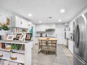 7017  Robinhood Lane , Fort Worth Texas 76112