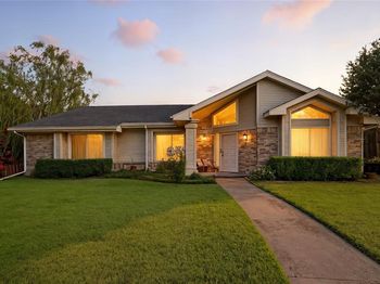 302  Hillside Court 