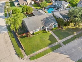 302  Hillside Court , Garland Texas 75043