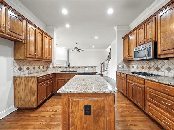 6115  Belmont Avenue , Dallas Texas 75214