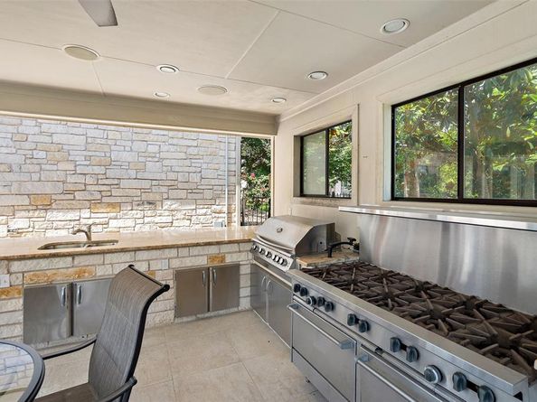 22126  Briarcliff Drive , Spicewood Texas 78669