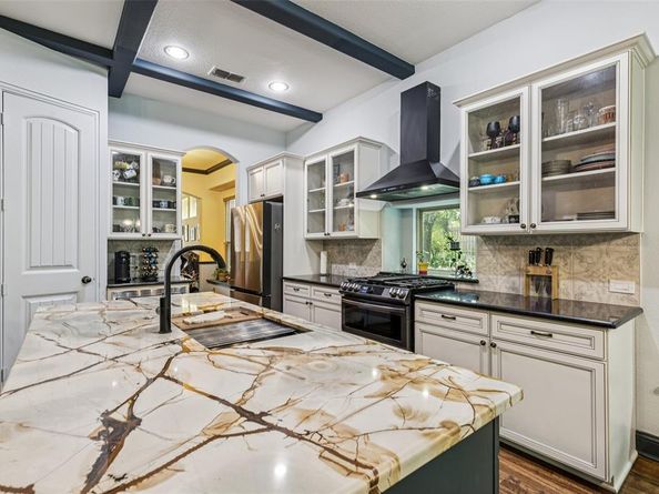 6536  Prairie Flower Trail , Dallas Texas 75227
