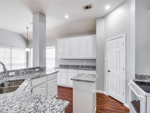 1700  Wylie Creek Drive , DeSoto Texas 75115