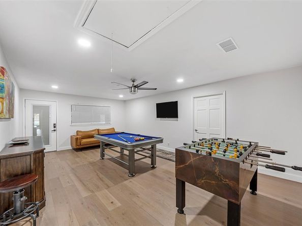 12211  Quincy Lane , Dallas Texas 75230
