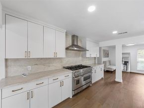 12211  Quincy Lane , Dallas Texas 75230