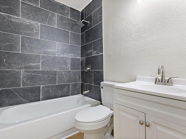 719  Sara Drive , Mesquite Texas 75149