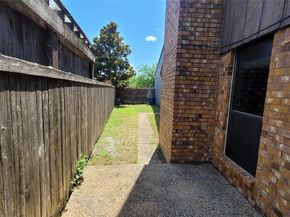 5021  Buttonwood Lane , Garland Texas 75043