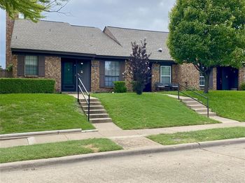5021  Buttonwood Lane 