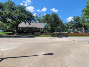 5021  Buttonwood Lane , Garland Texas 75043