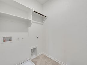 808  Hayes Court , Crowley Texas 76036