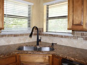 722  Highview Lane , Grapevine Texas 76051